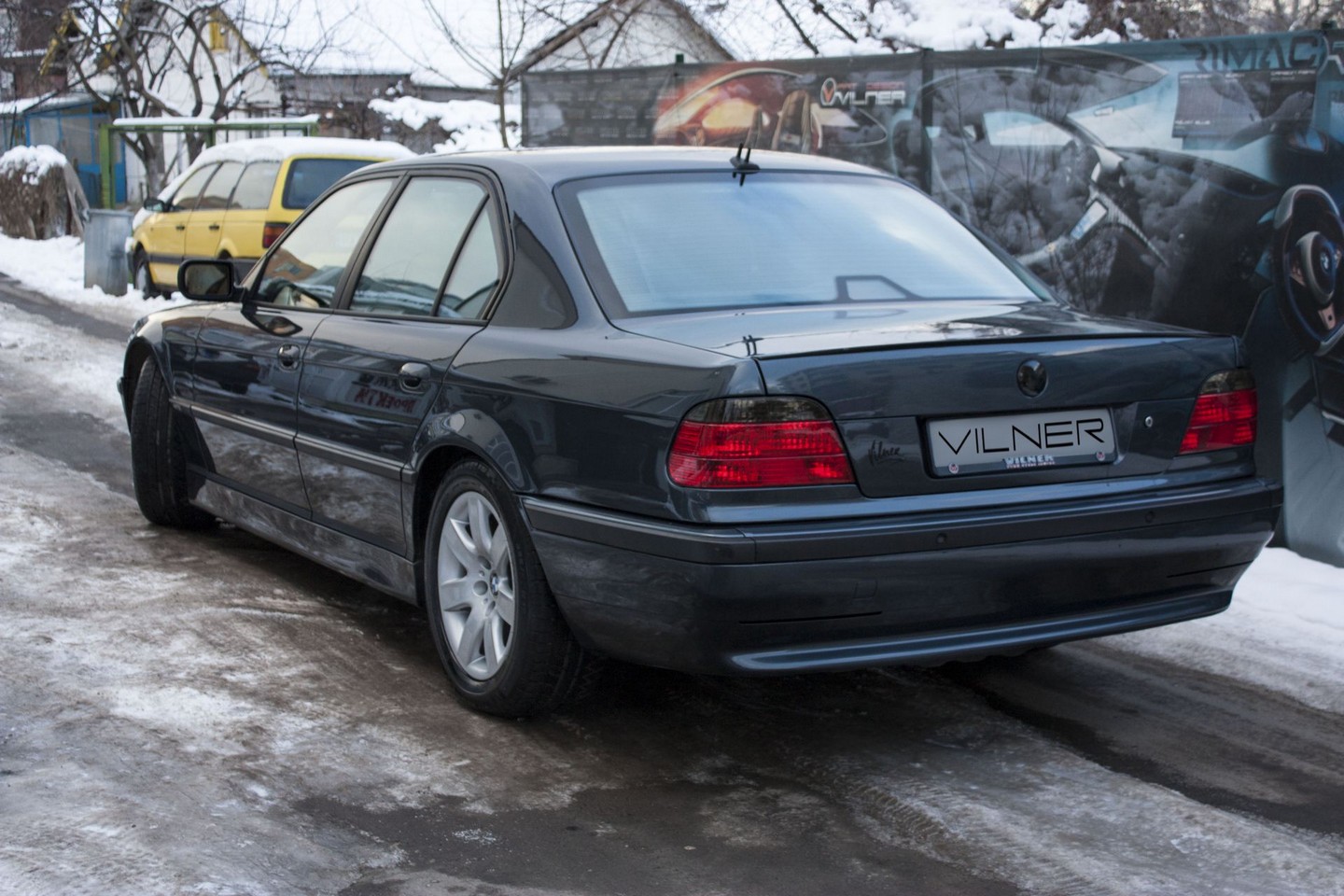 BMW 750i E38 Fotoğrafları - Oto Kokpit