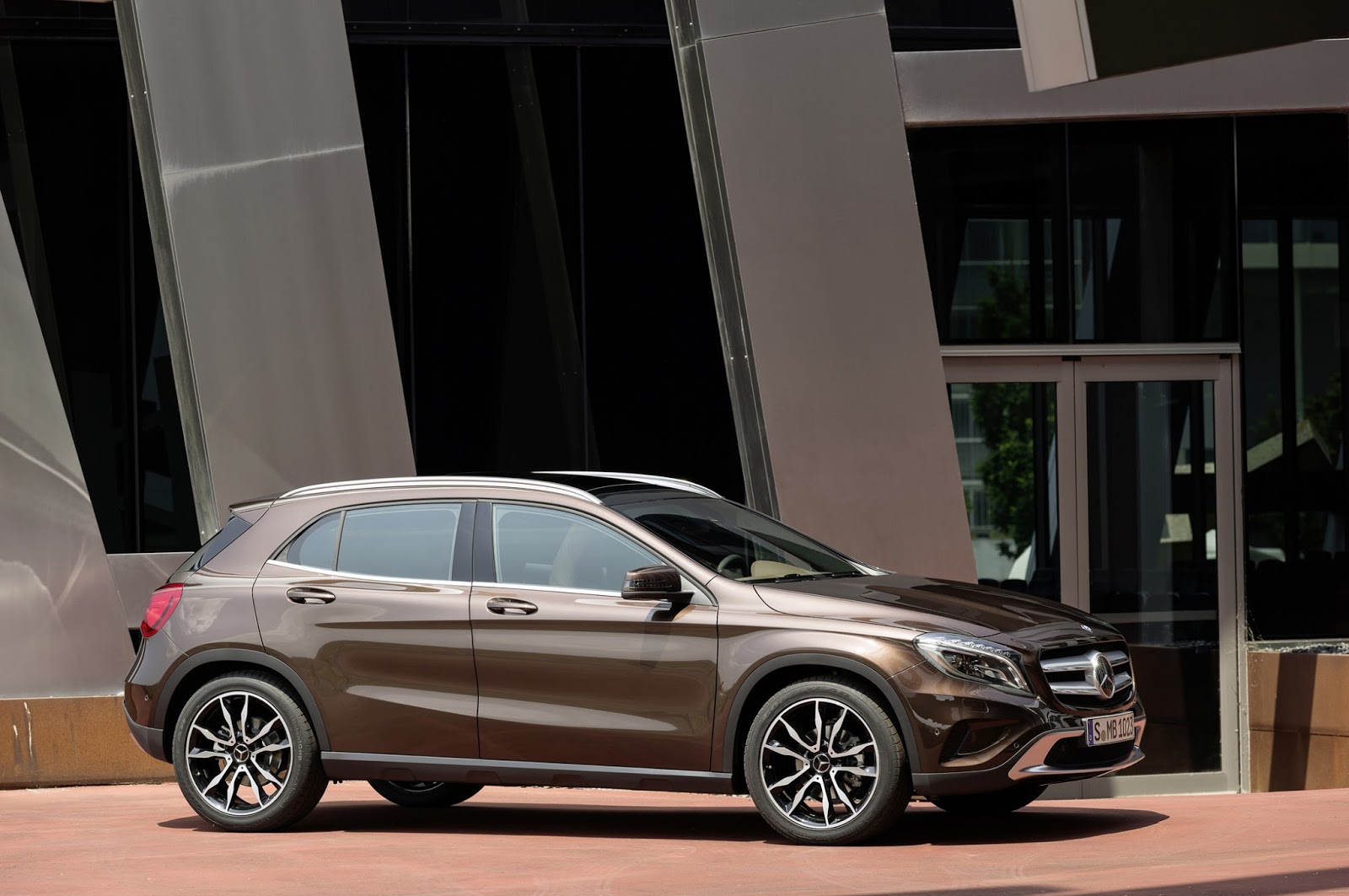 Мерседес gla 2014 года