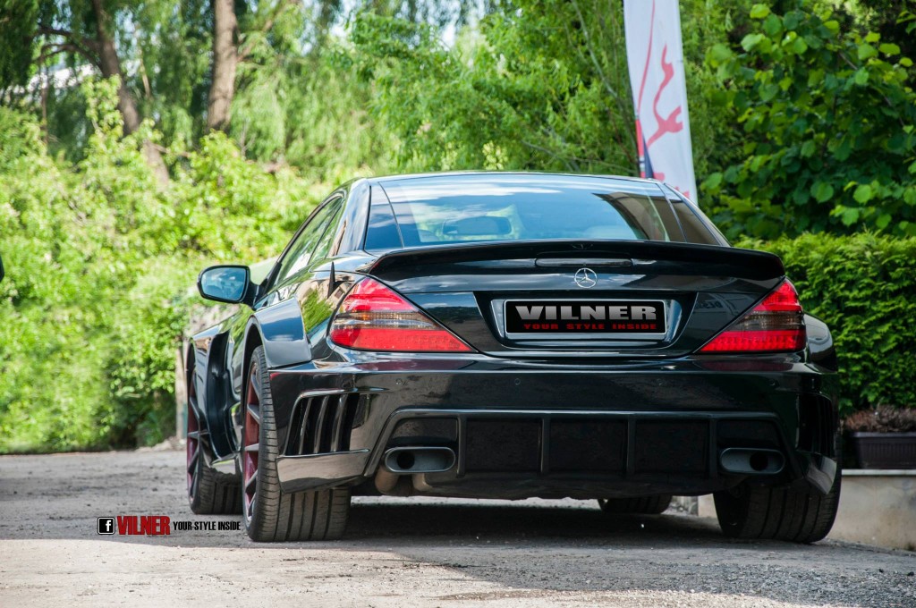 Vilner Mercedes SL Kendine Hayran Bırakıyor
