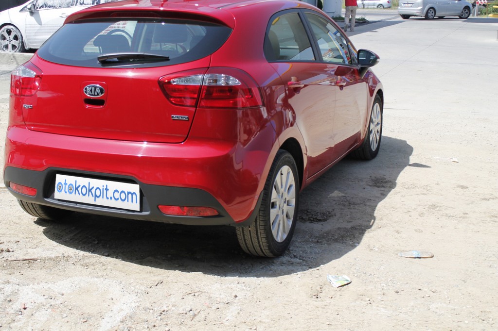 2014 Kia Rio HB Fancy 1.4 CRDİ-3