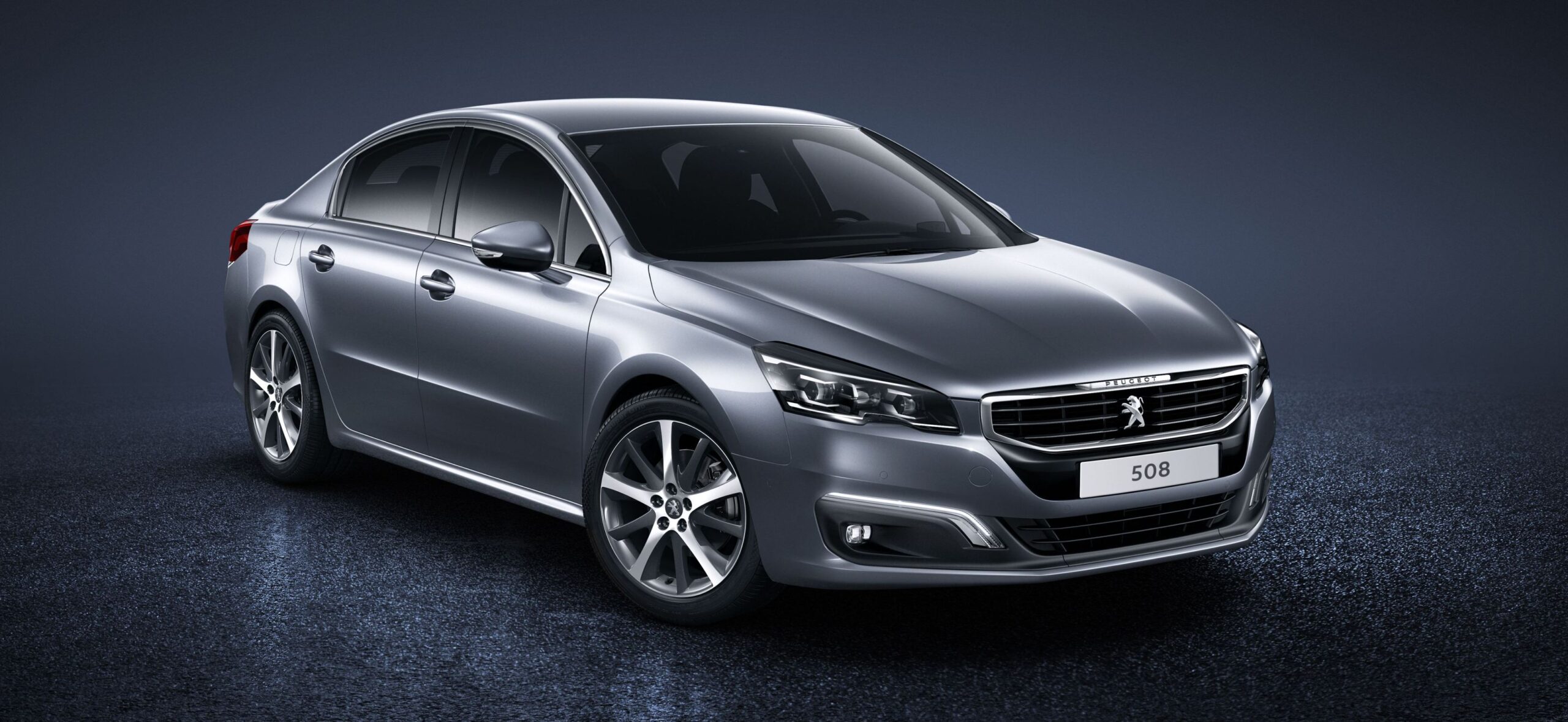 2015 Yeni Peugeot 508 Sedan’a Yakından Bakalım
