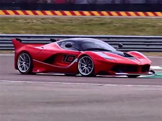 Sebastian Vettel, Ferrari FXX K Direksiyonuna Geçerse