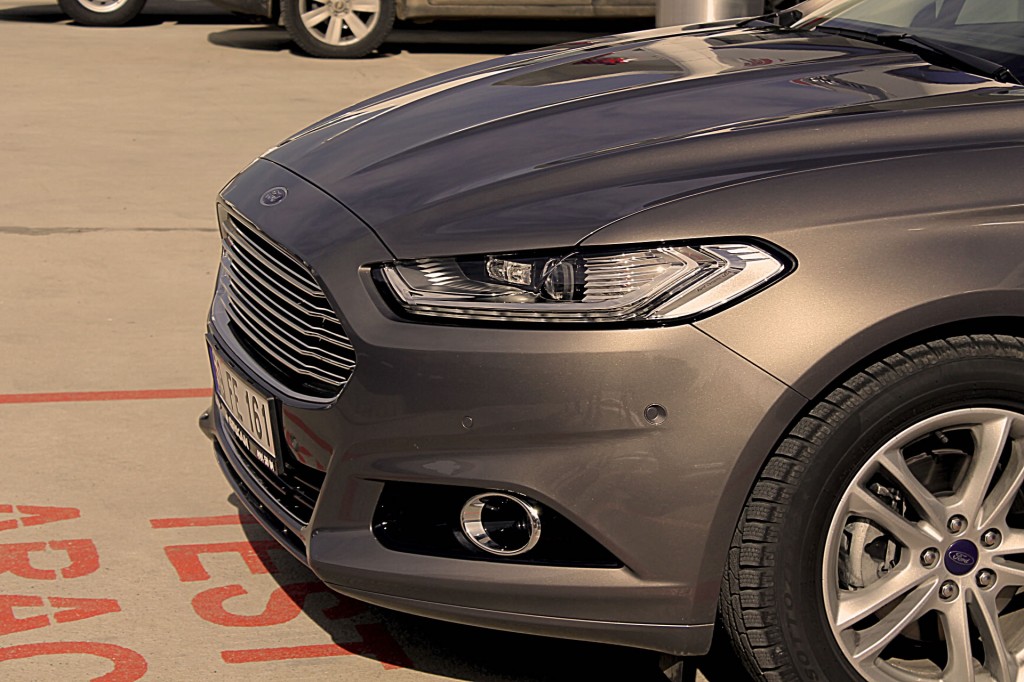 Ford Mondeo Sedan 1.5 EcoBoost Titanium - 6