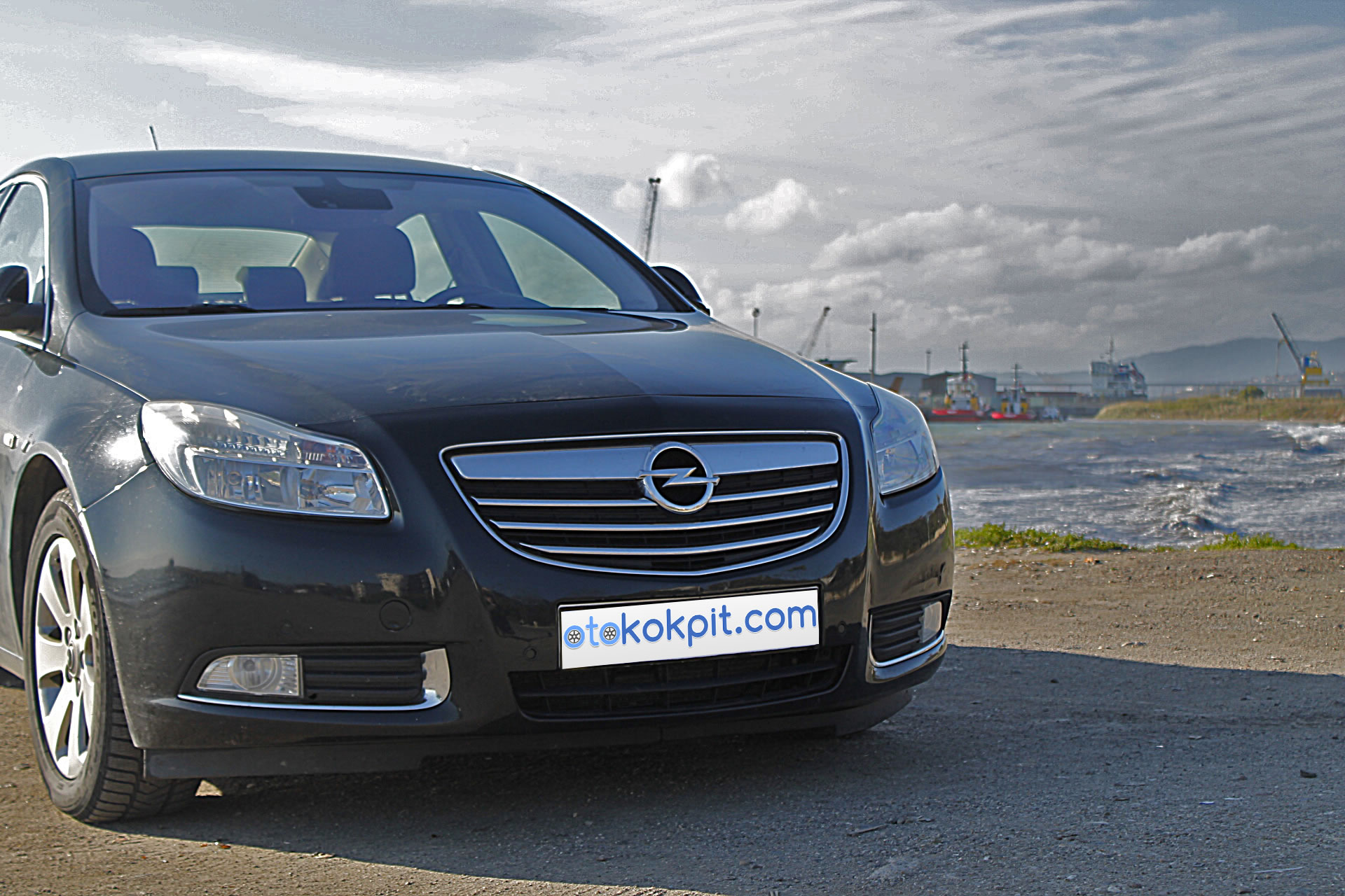 Opel insignia 2. Opel Insignia 2012. Опель Инсигния 2012 коричневый. Опель Инсигния 2,0 Генератор.