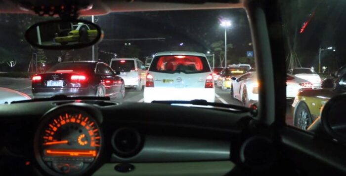 Mini Clubman Devlerle Gece Yarışında