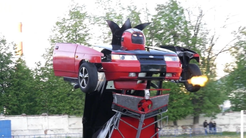 Lada Vega Transformers Optimus Prime Video