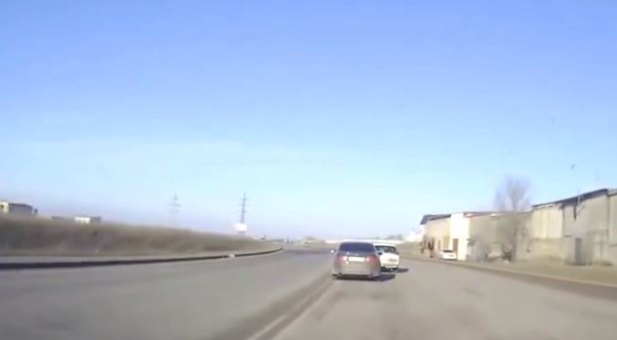 Sol Şeridi İşgal Eden Lada’ya, Honda Accord Ceza Kesti