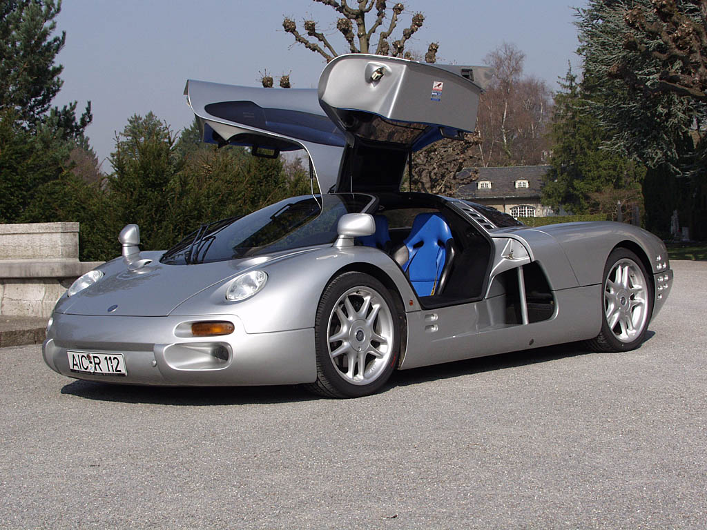 Mercedes Motorlu Yer Uçağı: Isdera Commendatore 112i ve Teknik Özellikleri
