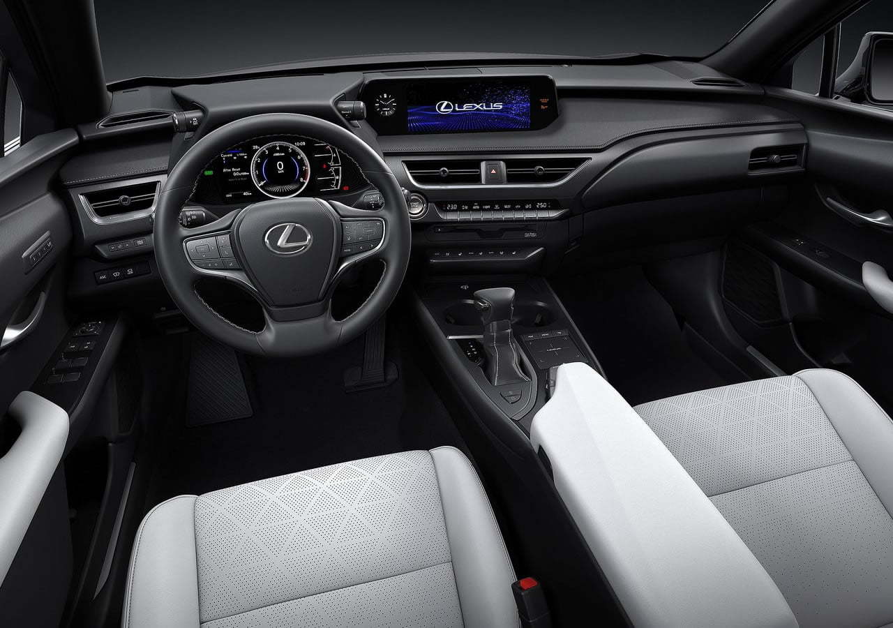 Yeni Lexus UX Kokpiti