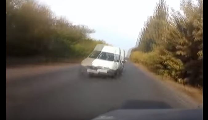 Tümsekten Kaçan Opel Combo, Kazaya Neden Oldu