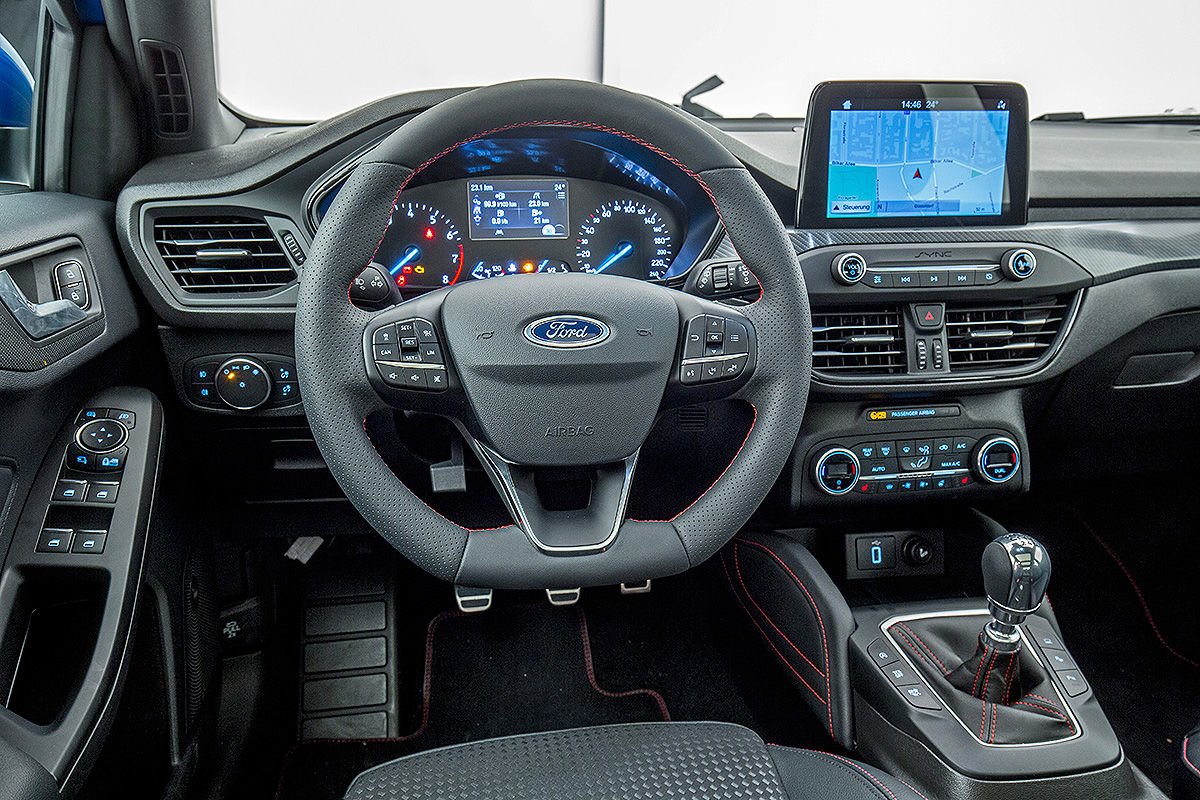 2019 Yeni Kasa Ford Focus Kokpiti