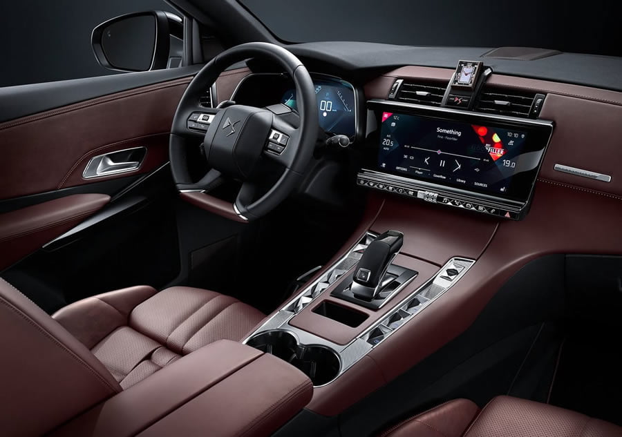 Yeni DS 7 Crossback Kokpiti