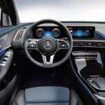 Yeni Mercedes-Benz EQC Kokpiti