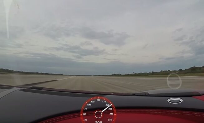 Bugatti Chiron, 420 km/s Hızı Deviriyor!