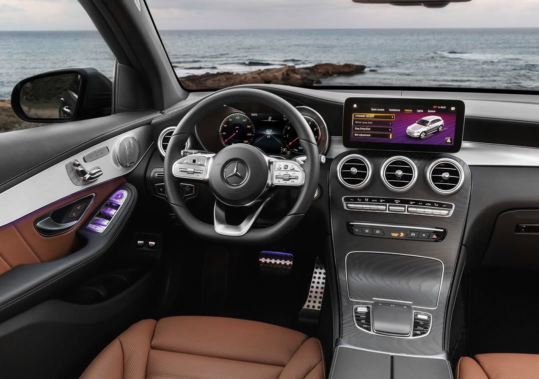 Makyajlı 2020 Mercedes-Benz GLC İçi