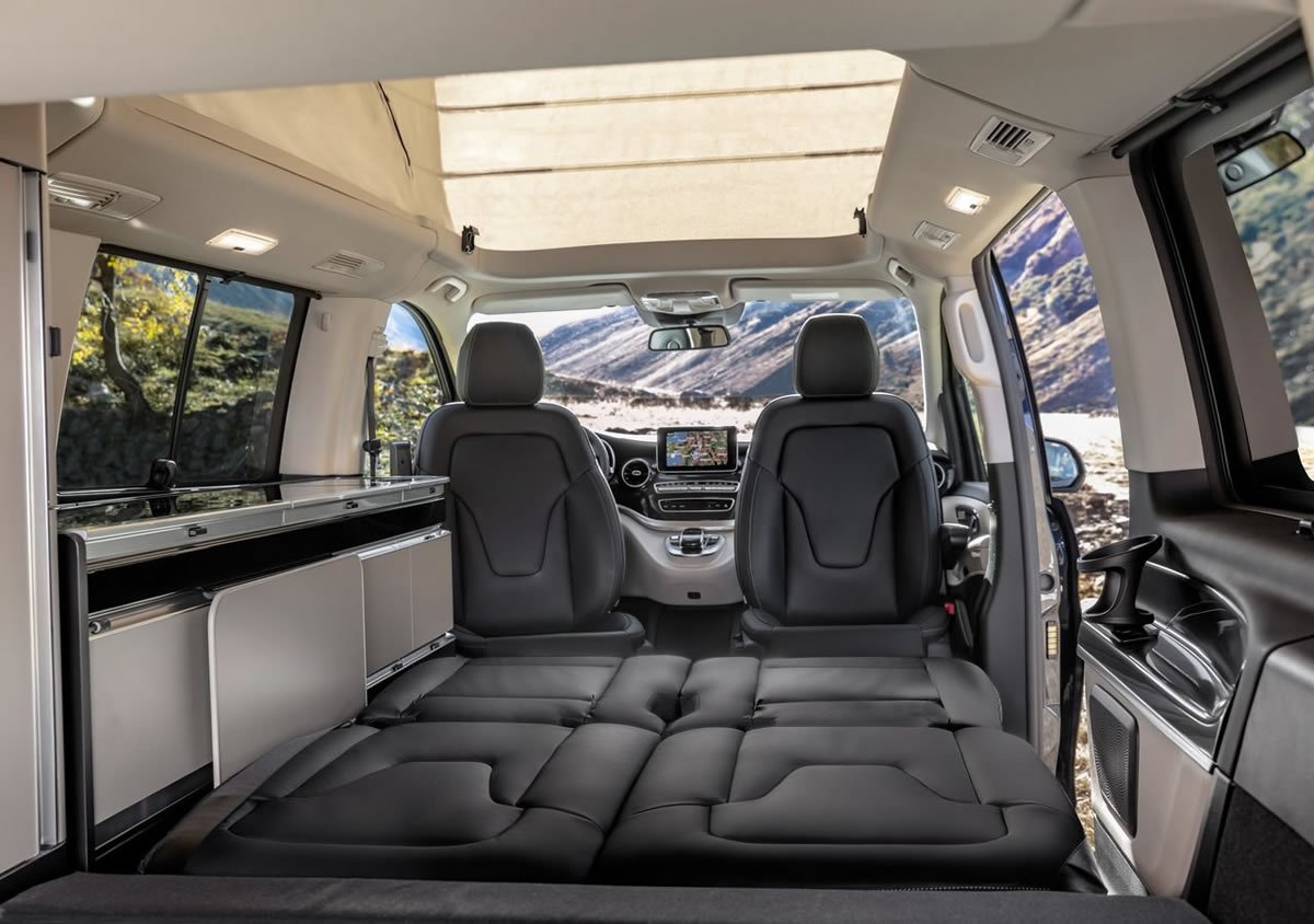 Makyajlı Mercedes-Benz V Serisi içi