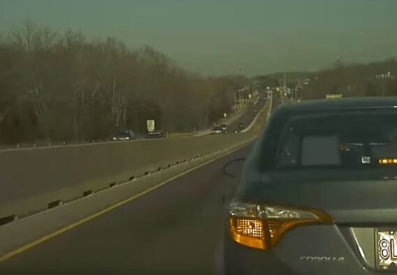 Tesla Model 3’ün Oto Pilotu Kazayı Önledi