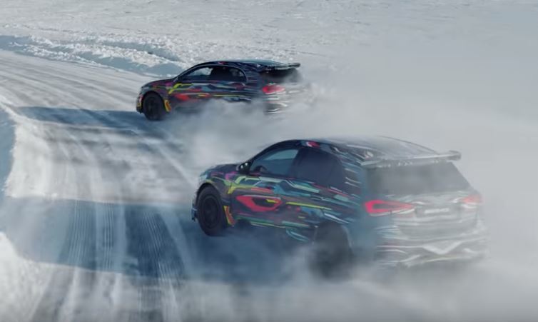 2020 Mercedes-AMG A45 Buz Üzerinde Dans Etti!