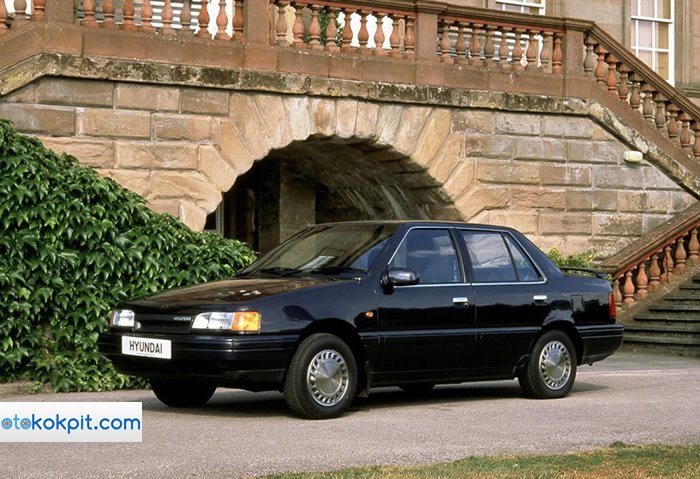Hyundai excel салон