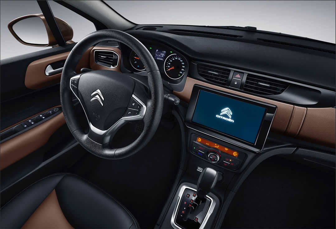 2019 Yeni Citroen C4 L Sedan Kokpiti