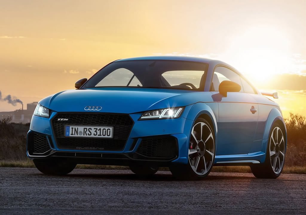 2020 Yeni Audi TT RS Coupe Özellikleri