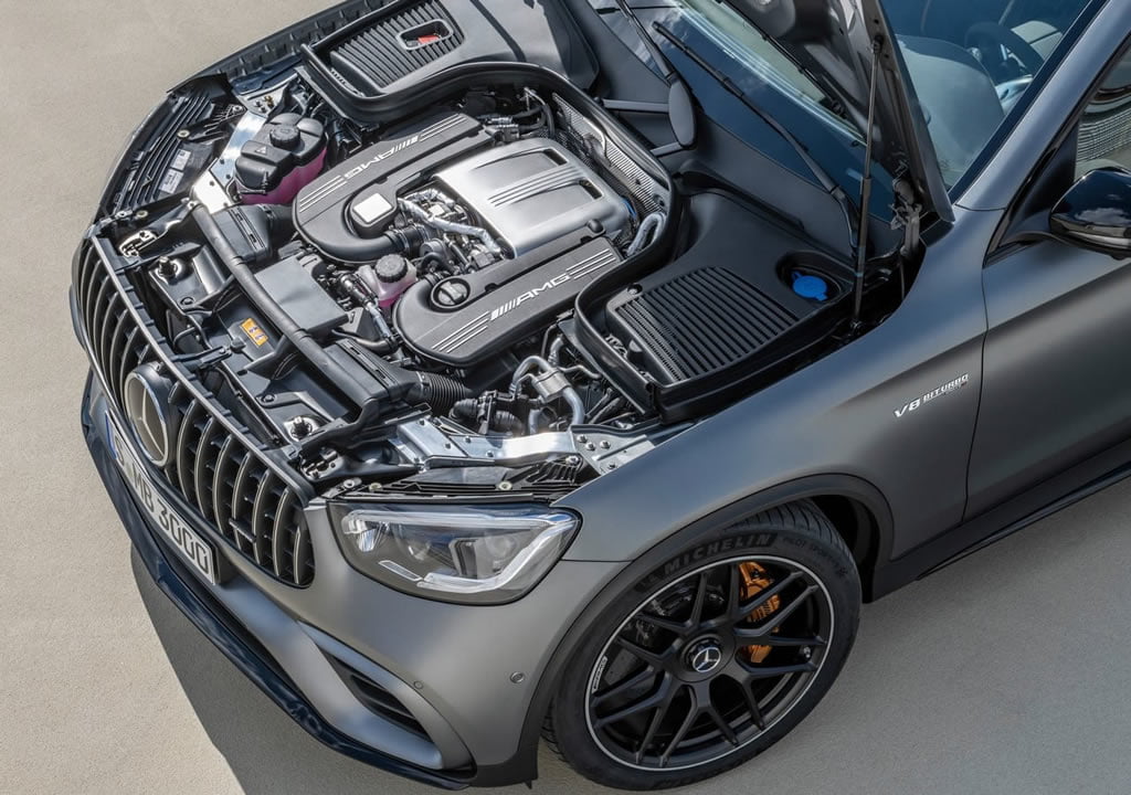 2020 Yeni Mercedes-AMG GLC 63 S Coupe Fotoğrafları