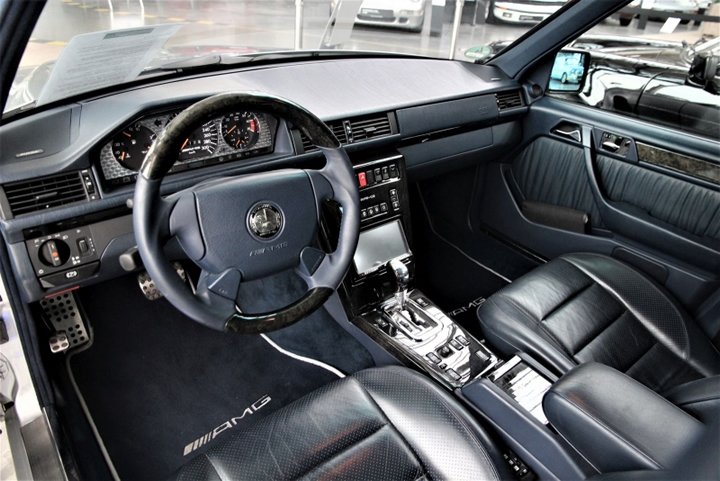 Mercedes E 60 AMG Kokpiti