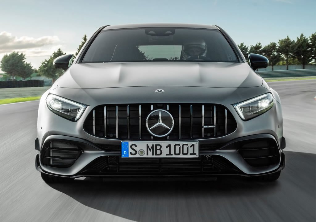 Yeni Kasa Mercedes-AMG A45 S 4Matic Fotoğrafları