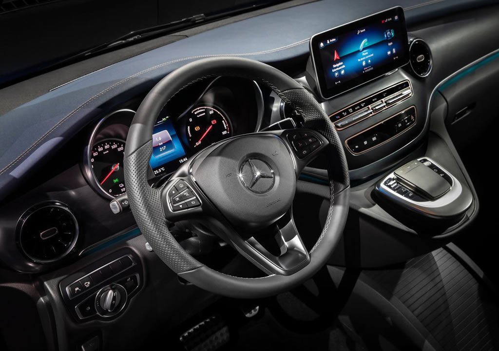 2020 Yeni Mercedes-Benz EQV Kokpiti