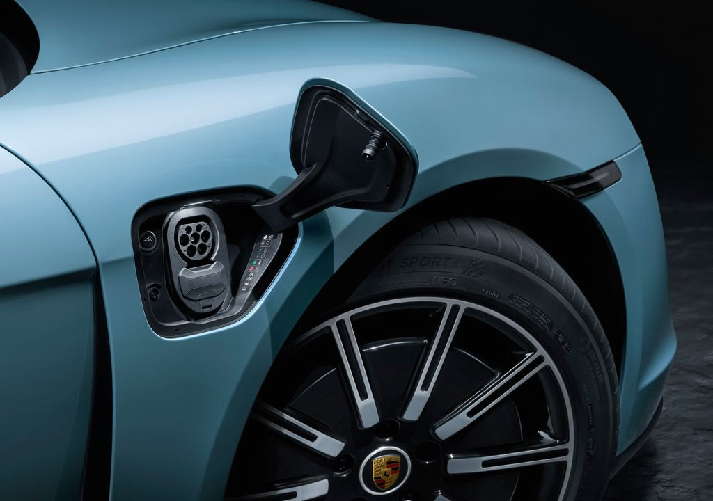 2020 Yeni Porsche Taycan 4S Menzili