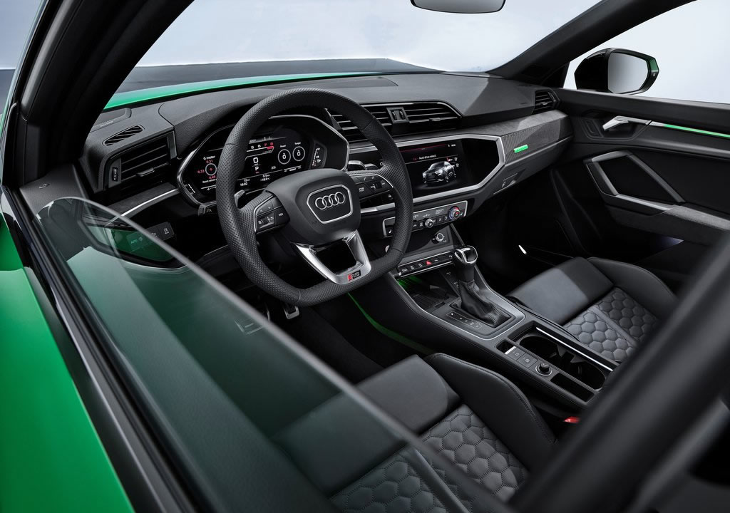 2020 Audi RS Q3 Sportback İçi