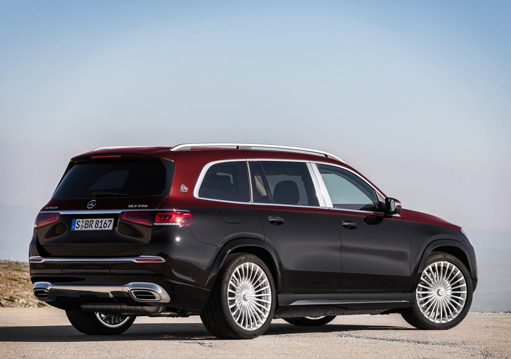 2021 Mercedes-Maybach GLS 600 Rakipleri