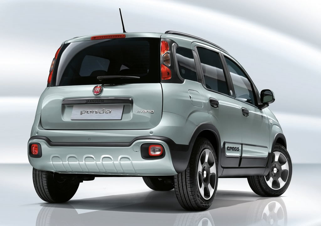 2020 Yeni Fiat Panda Hibrit Fotoğrafları