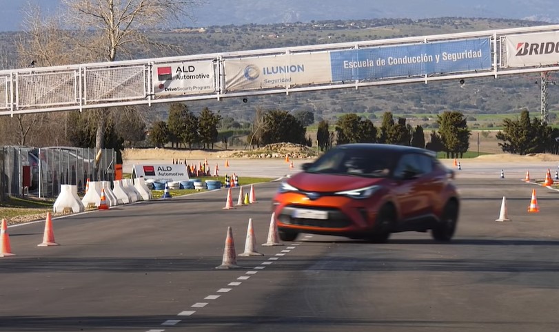 2020 Toyota C-HR Geyik Testi Yayınlandı