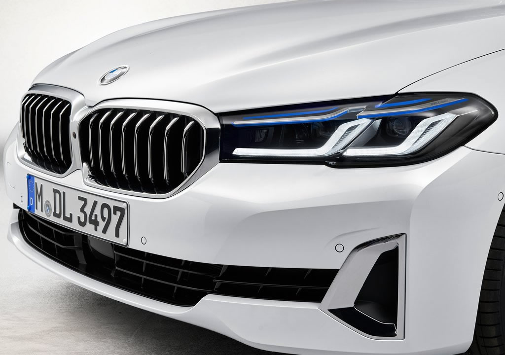 Makyajlı 2021 BMW 520i