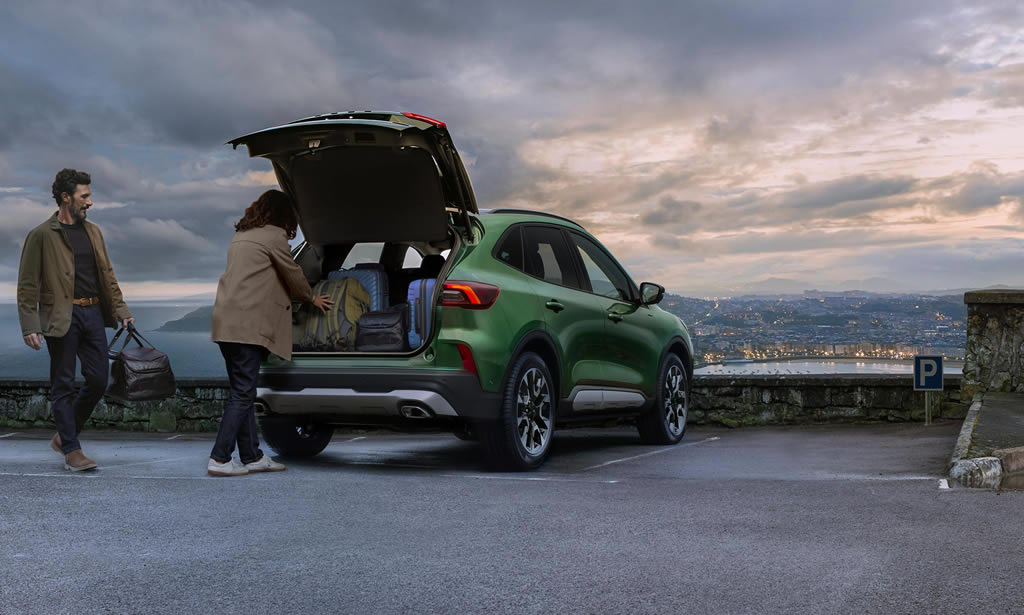 Yeni Ford Kuga (MK3) Bagaj Alanı