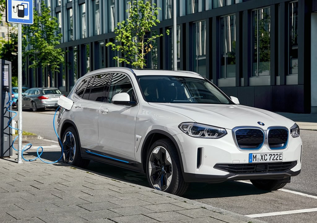 2021 BMW İX3 Özellikleri
