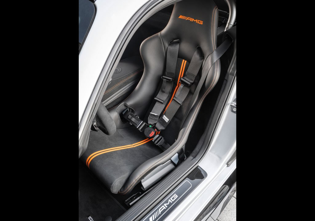 2021 Yeni Mercedes AMG GT Black Series İçi