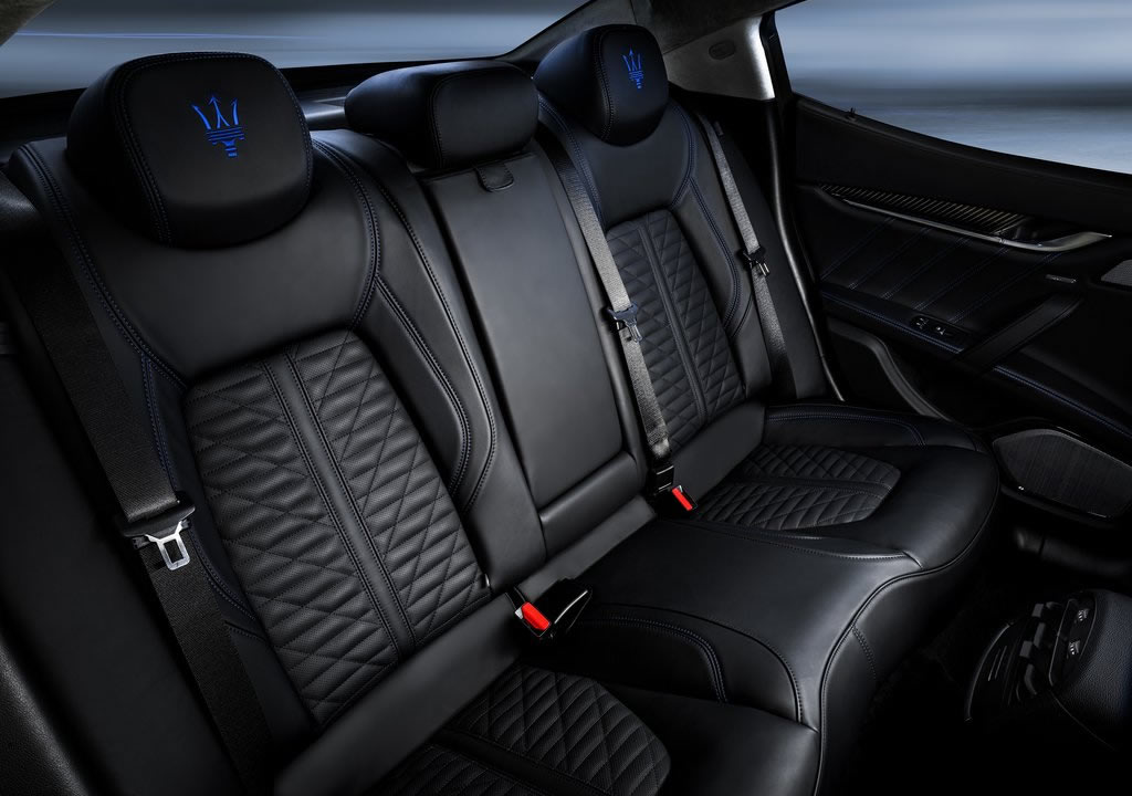 2021 Yeni Maserati Ghibli Hybrid Donanımları