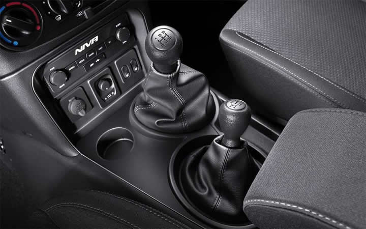 Yeni Kasa Lada Niva İçi