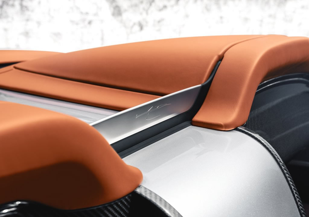 2020 Rolls-Royce Dawn Silver Bullet