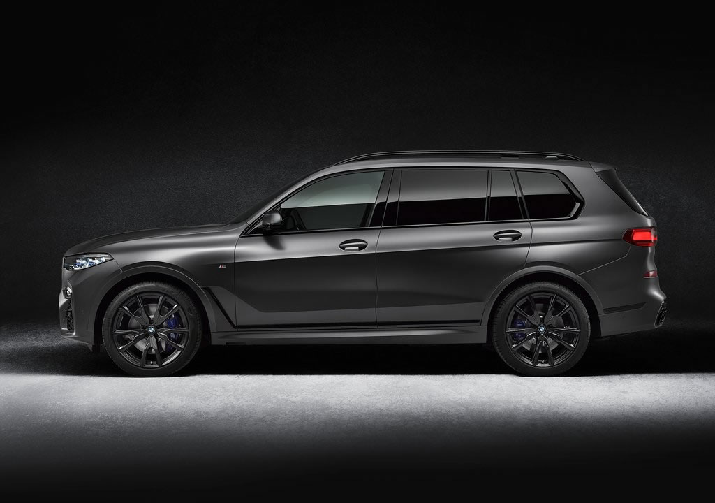 BMW X7 Dark Shadow Edition Oto Kokpit BMW X7 Dark Shadow Edition Oto Kokpit