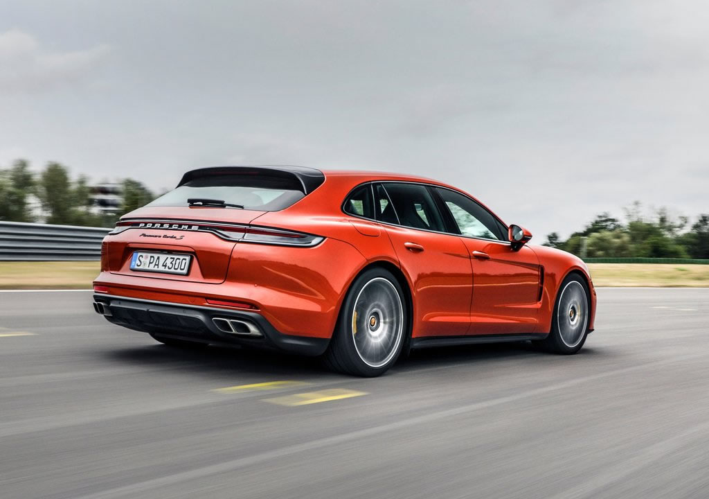 2021 Porsche Panamera Turbo S Sport Turismo