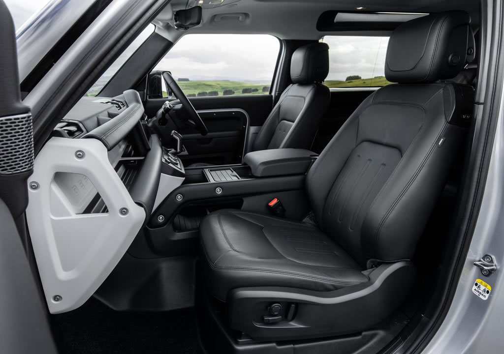 2021 Land Rover Defender 90 İçi
