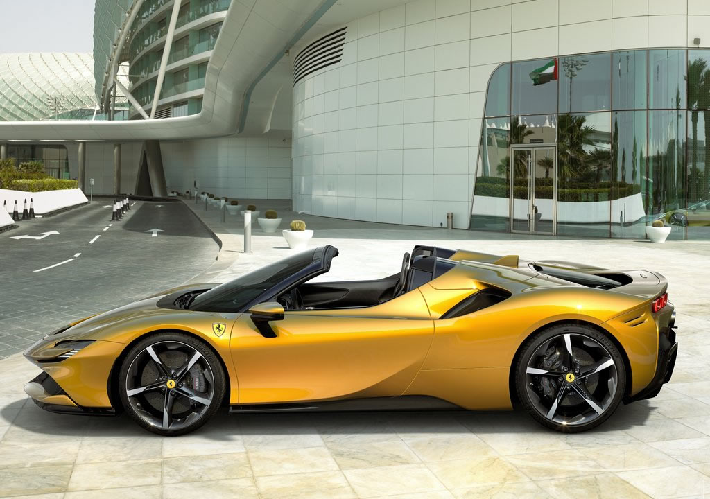 2021 Yeni Ferrari SF90 Spider Teknik Özellikleri