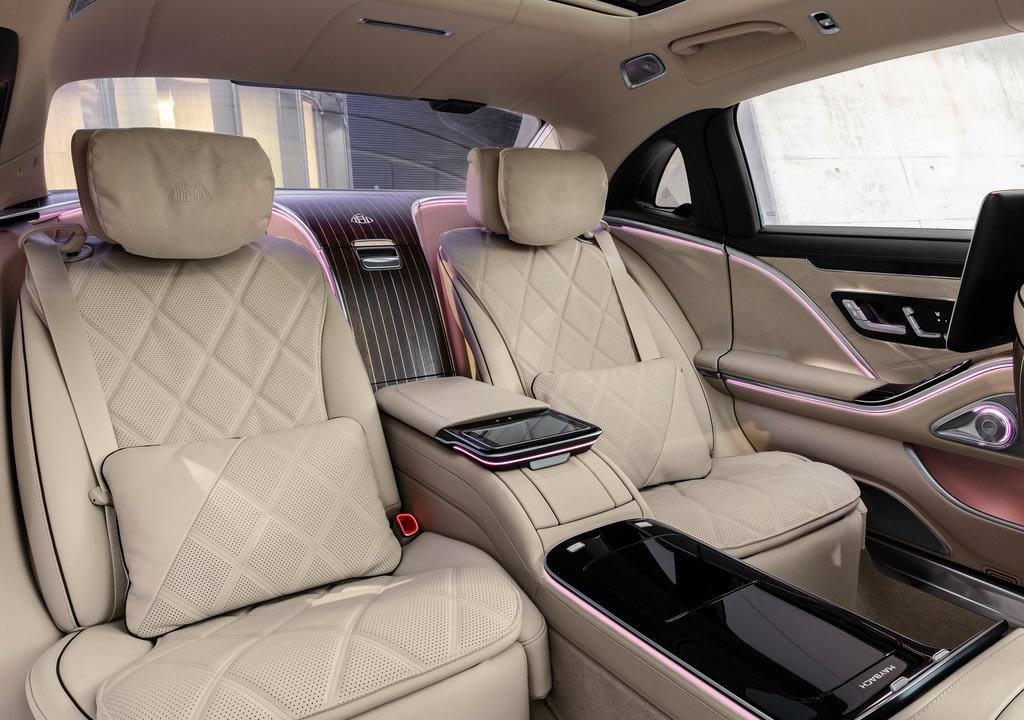 2021 Yeni Mercedes-Maybach S-Serisi Arkası