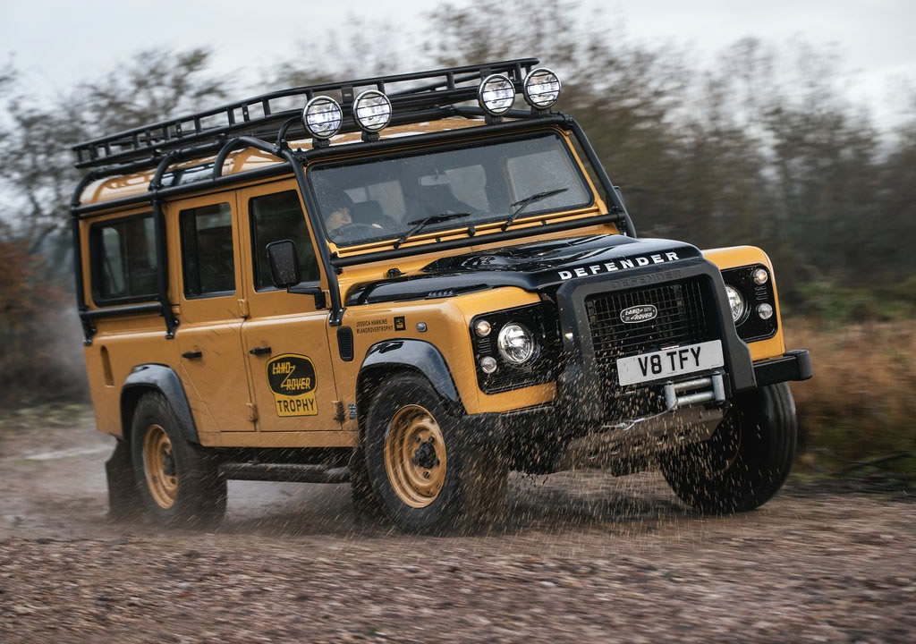 2021 Land Rover Defender Works V8 Trophy Donanımları