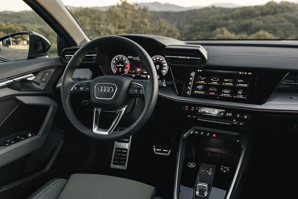 2021 Yeni Kasa Audi A3 Sedan Kokpiti