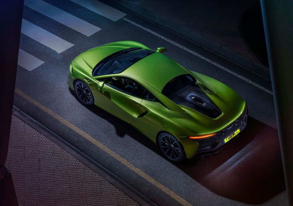 2022 McLaren Artura Özellikleri