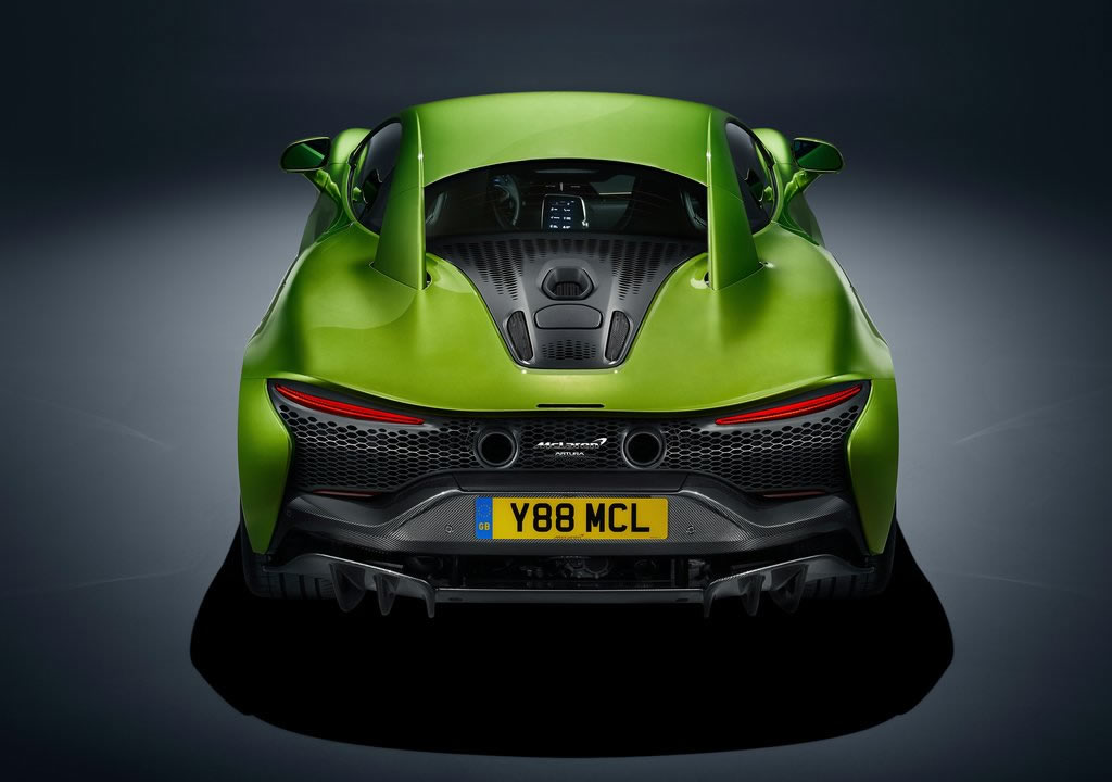 2022 McLaren Artura 0-100 km/s